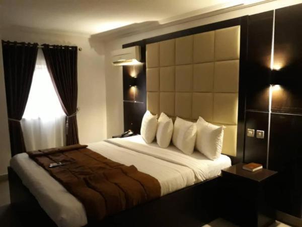 Presken Hotels @ อาบูจา ภายนอก รูปภาพ
