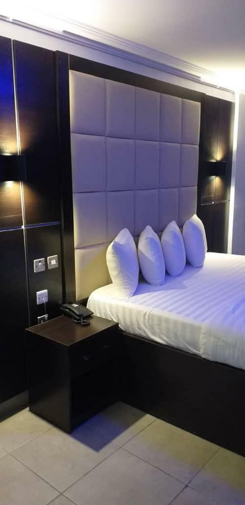Presken Hotels @ อาบูจา ภายนอก รูปภาพ