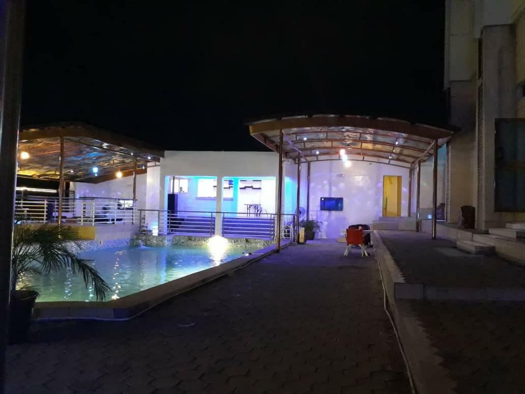 Presken Hotels @ อาบูจา ภายนอก รูปภาพ