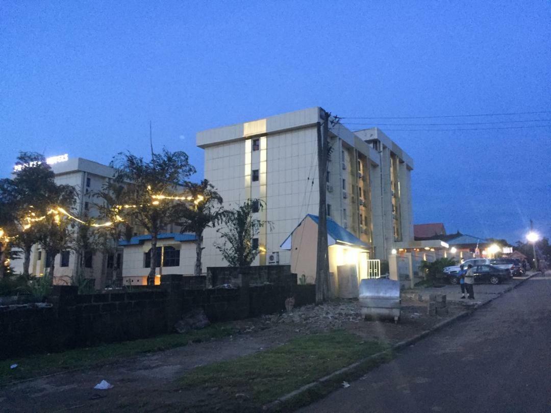 Presken Hotels @ อาบูจา ภายนอก รูปภาพ